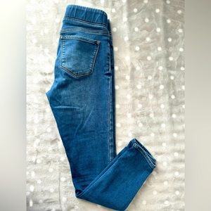 Women’s Fleece Lined Denim Jeggings.